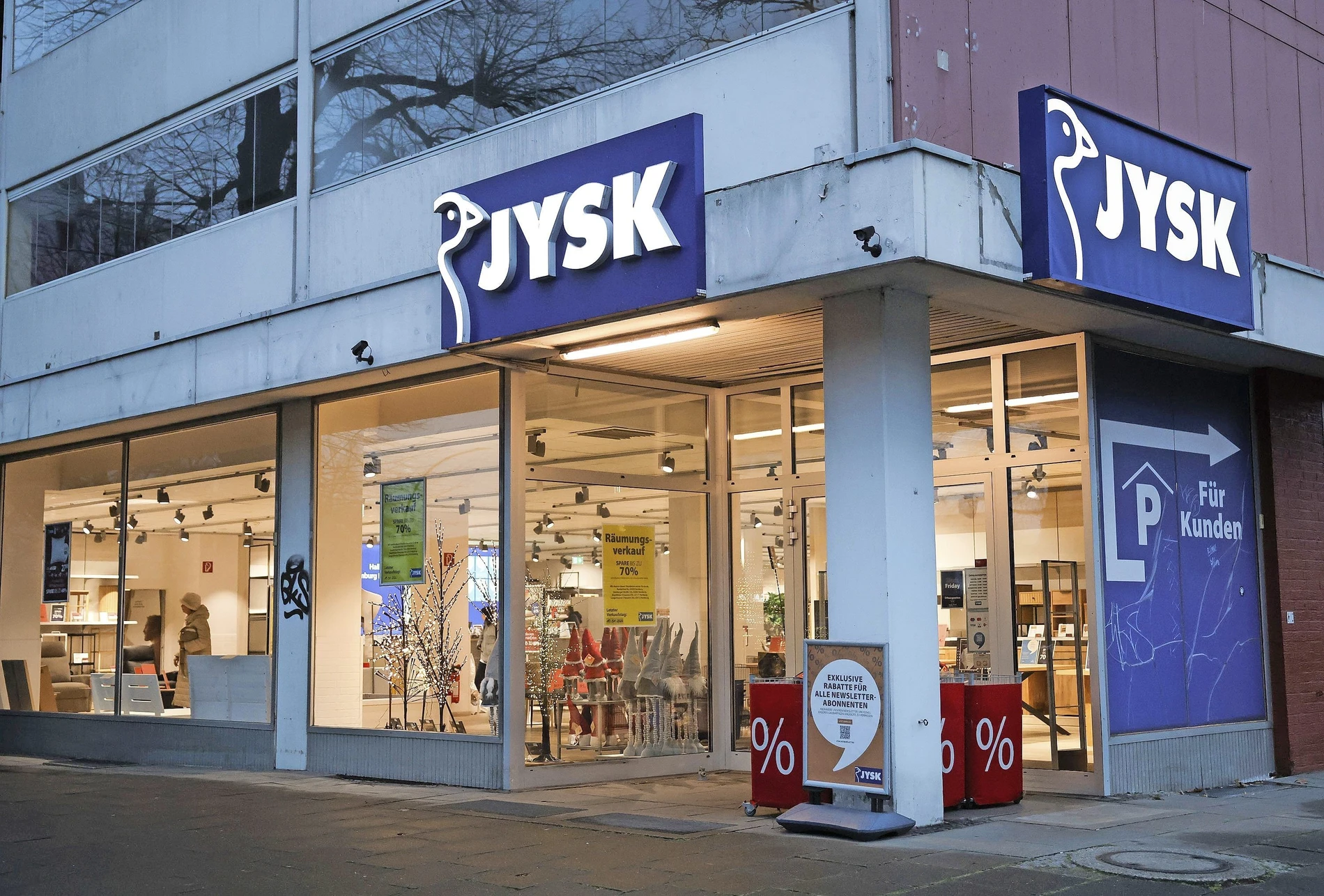 Möbelkette Jysk: Wie Ikea – nur noch günstiger?