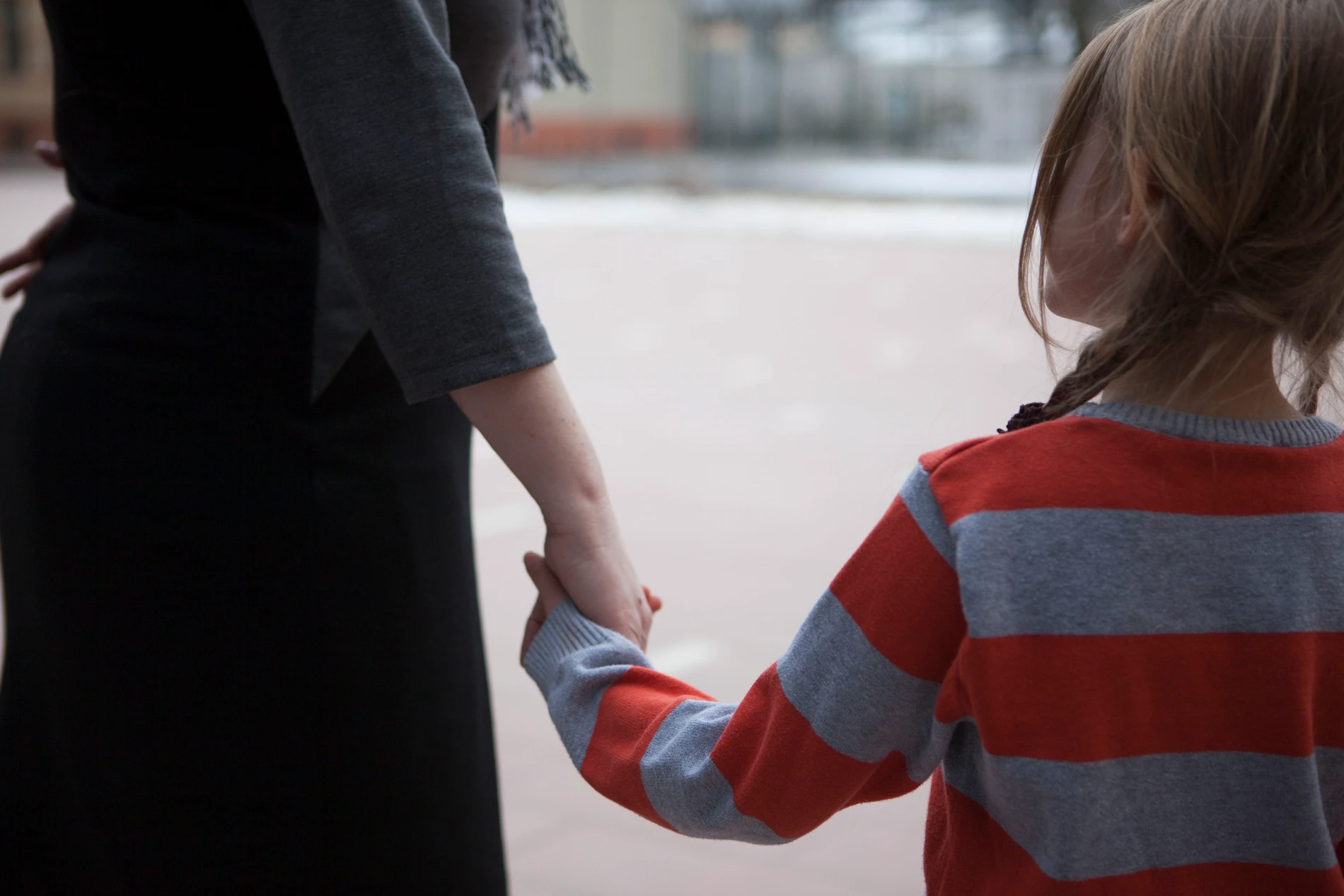 Wer in Deutschland ein Kind adoptieren darf