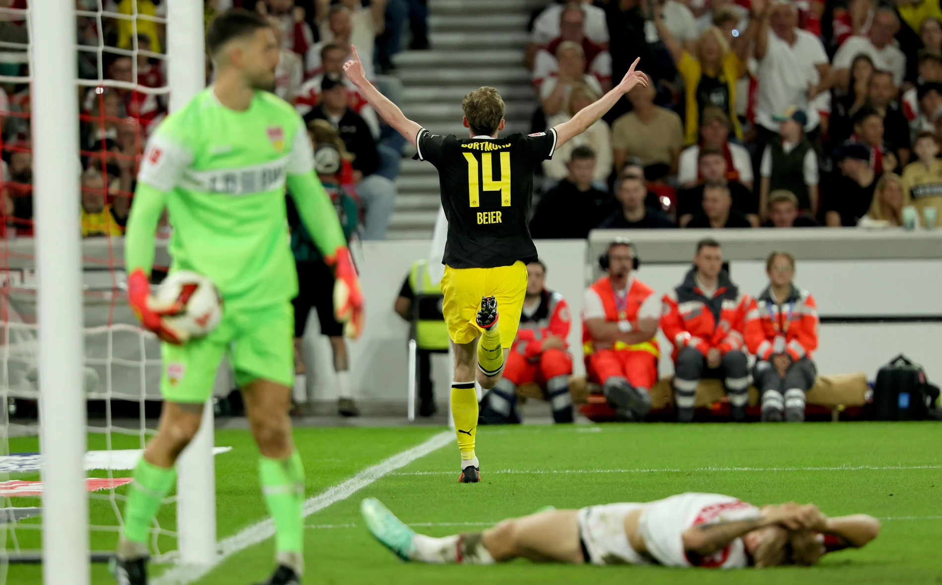 Borussia Dortmund nach Sieg beim VfB Stuttgart nun Bundesliga-Tabellenführer