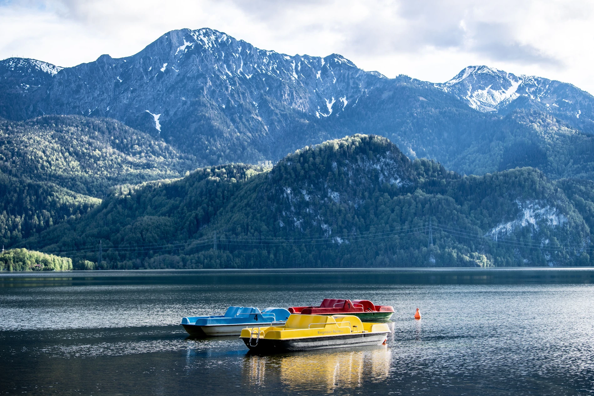 Stand-Up-Paddling am Kochelsee: Fünf Menschen bei starken Wellen gerettet