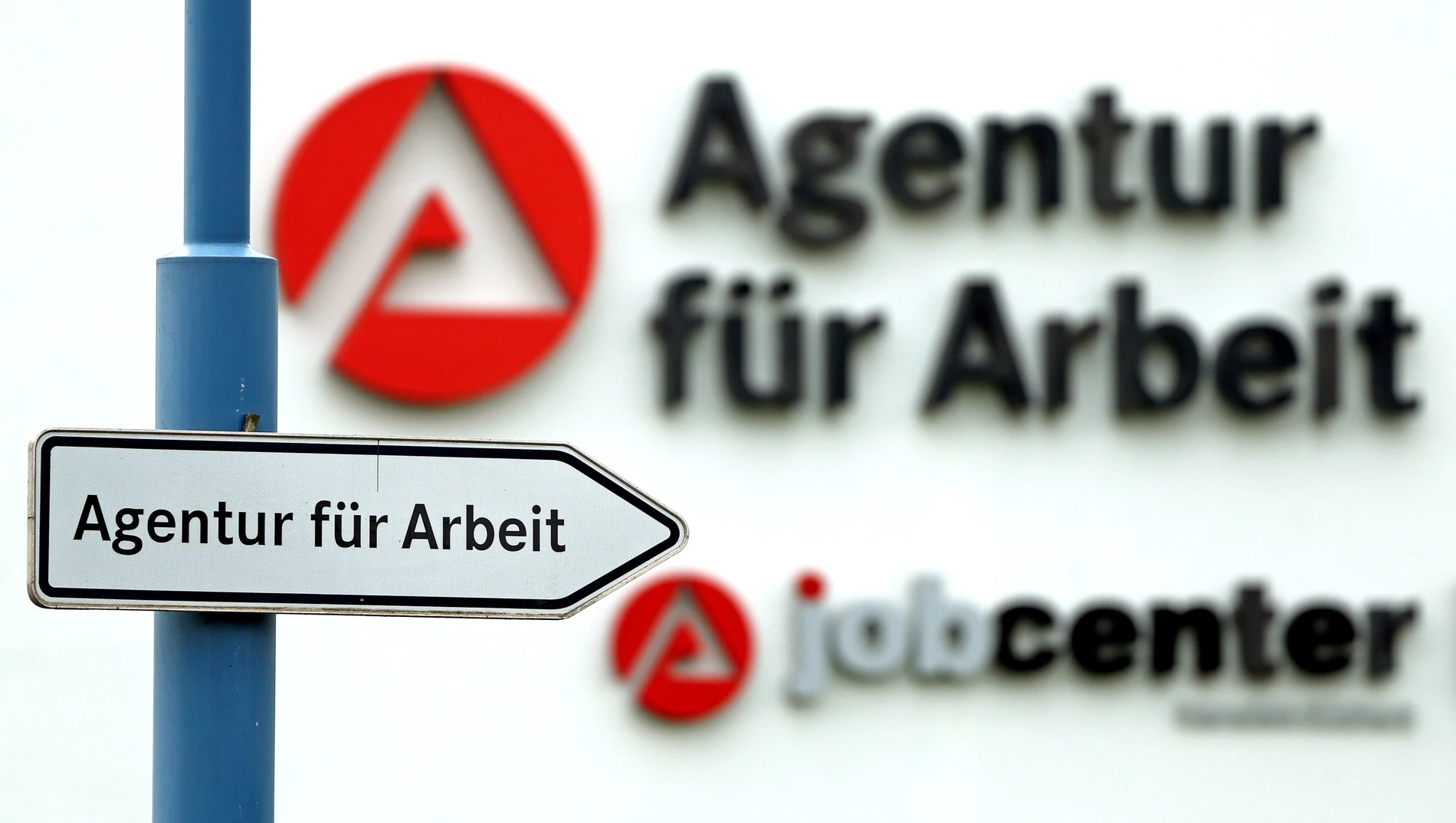 Arbeitslosenzahl steigt auf über 3 Millionen im Juli