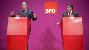 Steinbrücks Beinfreiheit und Gabriels Interventionspunkt