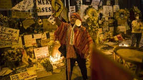 Mit der Wut der Jugend: Alle müssen weg!