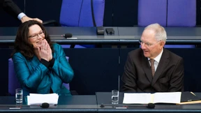 Arbeitsministerin will Frühverrentungen verhindern