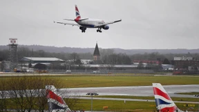 Londoner Flughafen Gatwick nimmt Betrieb wieder auf
