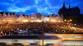 Holocaust-Gedenken und Demos gegen Rechtsextremismus