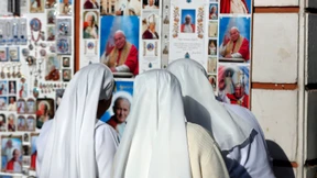 Nippes, Menschenmassen, Heilige