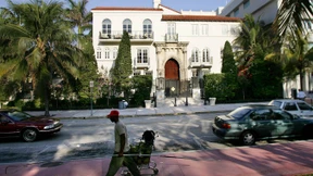 Modemogul ersteigert Versace-Villa