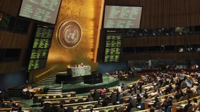 Rückzugsforderung an Assad