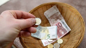 Immer weniger Deutsche spenden