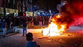 Ausschreitungen bei Demonstration gegen 2-G-Regeln in Rotterdam
