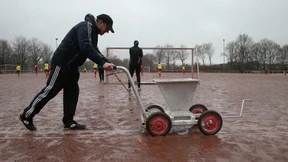 Warum nehmen ostdeutsche Sportvereine eine großzügige Spende nicht an?