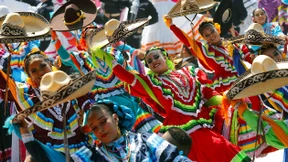 Guadalajara feiert mit Folklore-Tanz und Mariachi-Musik 