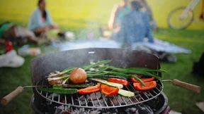 Rotweine, die auch neben dem Grill gut stehen