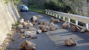 Verletzte nach starkem Erdbeben 