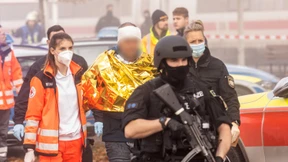 Drei Schwerverletzte bei Messerattacke in ICE in Bayern