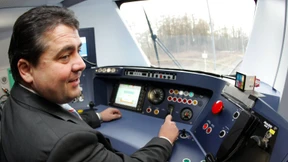 So häufig wechseln Politiker in die Wirtschaft