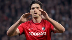 Ein Hamburger Stürmer ärgert den FC St. Pauli