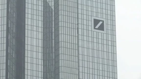 Deutsche Bank schafft kleinen Gewinn