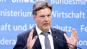 Habeck will zur Stärkung der Wirtschaft die Schuldenbremse lockern