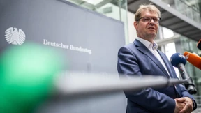 Lehren aus Afghanistan-Einsatz: Kommission nimmt Arbeit auf