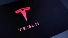 Tesla erhält erste Zulassung für Selbstfahrautos in Europa