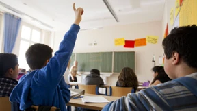 Ihr Weg ins Arbeitsleben ist immer noch steinig