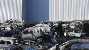 Hunderte Autos in Frankreich in Brand gesteckt