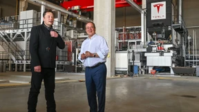 Musk hofft auf erste Tesla-Produktion im Oktober