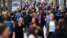 Einwanderung lässt Bevölkerungszahl in Deutschland steigen