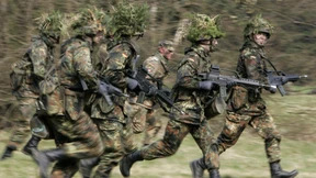 Der neue Wehrdienst wird auf die Spur gebracht