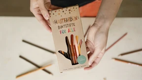 Buntstifte für verschiedene Hauttöne
