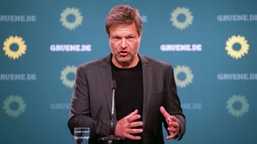 Habeck fordert ehrgeizigere Maßnahmen zur CO2-Einsparung