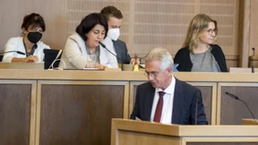 Stadtverordnete stimmen für Abwahl von Feldmann