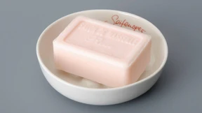 Hände, Körper und vor allem Haare