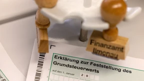 Lindner prüft Aufschub für Grundsteuererklärung