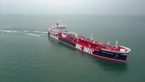 Festgesetzter Tanker soll Unfall mit Fischerboot gehabt haben 