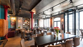 Guter Wein, kleine Gerichte 