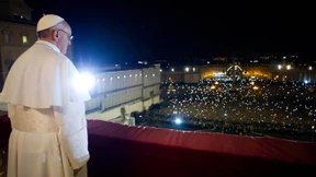 Argentinier Jorge Mario Bergoglio ist Papst Franziskus