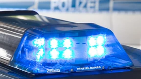 Nach Stichattacke – Verdacht auf rechtsextreme Tat