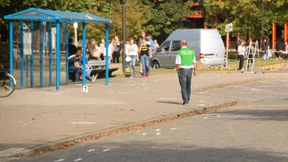 Fahranfänger erfasst Schülergruppe