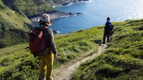 Die großen, weißen Ohren Ihrer Majestät