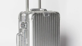 Koffermillionär wird Wohltäter