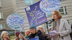 Sieben Schritte, um Gewalt an Frauen zu verhindern