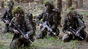 Des Kriegers neue Kleider