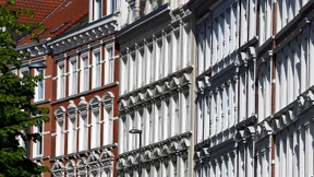 Wie sinnvoll ist ein Modernisierungszuschlag für arme Mieter?