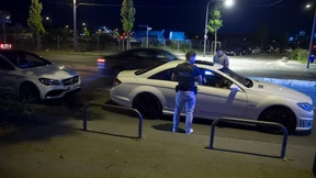 Dumpfes Grollen aus dem Auspuff