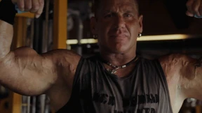 Ein Kraftprotz zerbricht