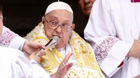 Papst spendet Segen Urbi et Orbi