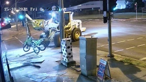 Dieb auf Traktor liefert sich Verfolgungsjagd mit Polizei